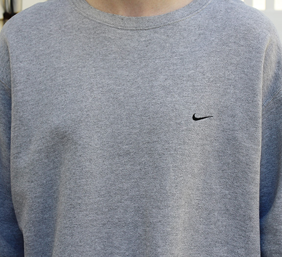 nike swoosh crew sweatshirt dark grey heather nike swoosh crew sweatshirt dark grey heather